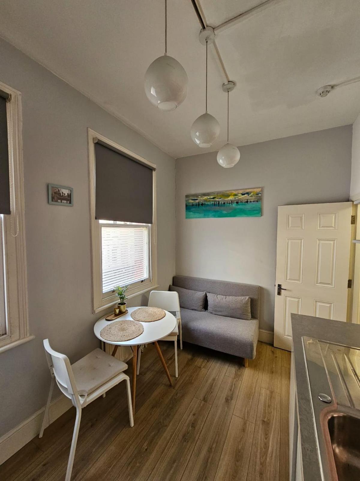 Beautiful And Spacious Flat Лондон Экстерьер фото